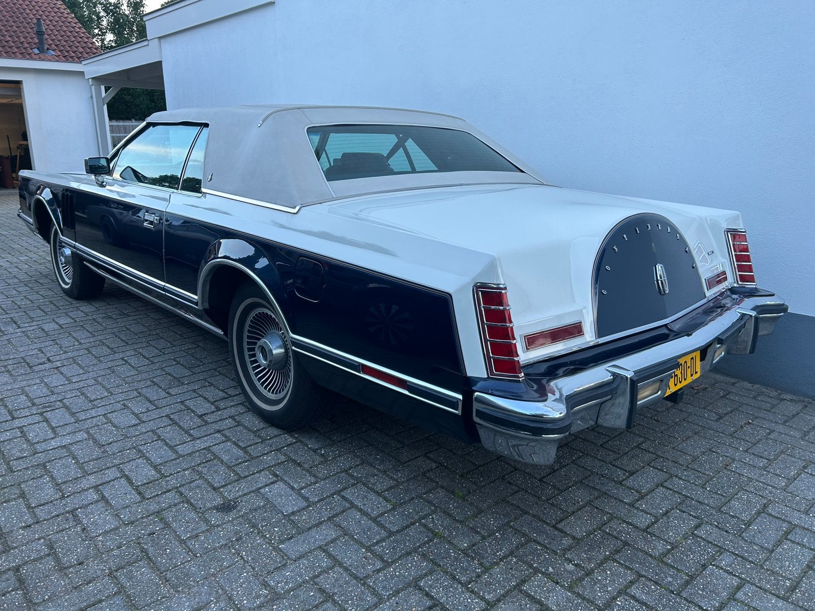 Lincoln Continental Mark V Bill Blass Edition, Auto's, Automaat, Achterwielaandrijving, 8 cilinders, Leder