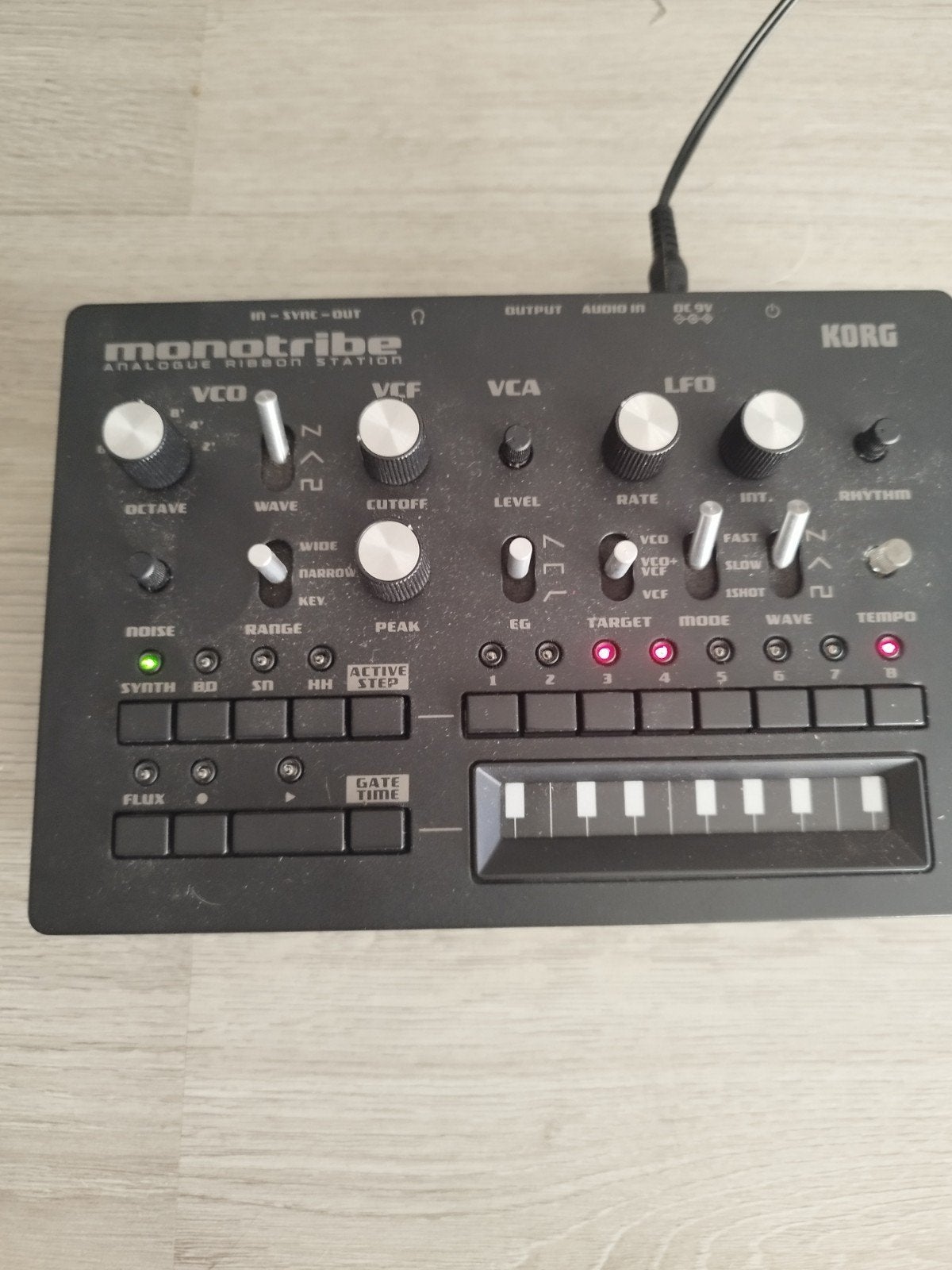 Korg Monotribe Analoge Ribbon Synthesizer met Drumcomputer, Ophalen of Verzenden