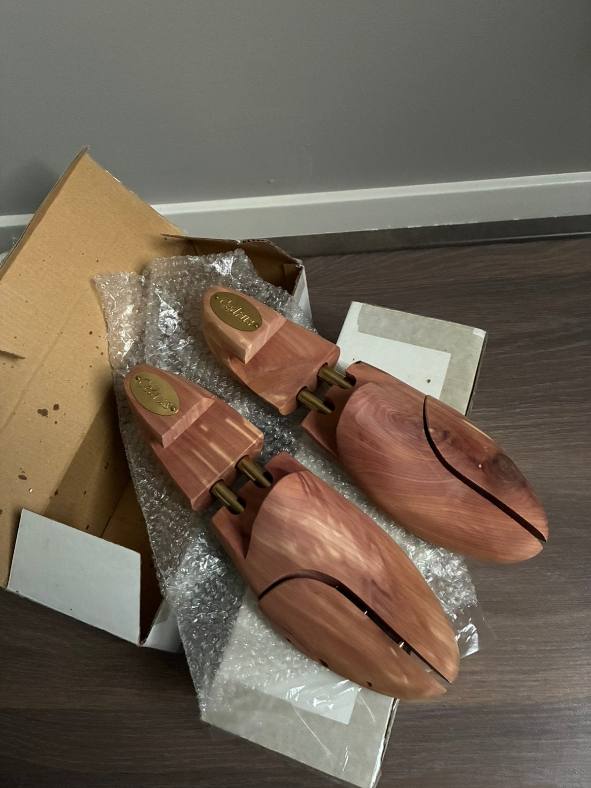 Luxe cederhouten schoenspanners Bexley - maat 42 nieuw, Kleding | Dames, Schoenen, Ophalen, Bruin, Overige typen, Nieuw
