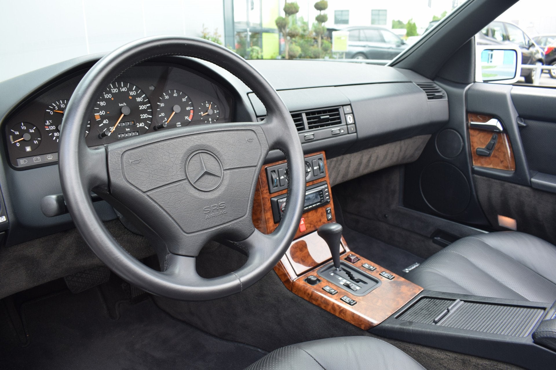 Mercedes-Benz SL-Klasse 300 SL AUTOMAAT 96dkm! (bj 1992), Auto's, Oldtimers, Automaat, Dealer onderhouden, Achterwielaandrijving