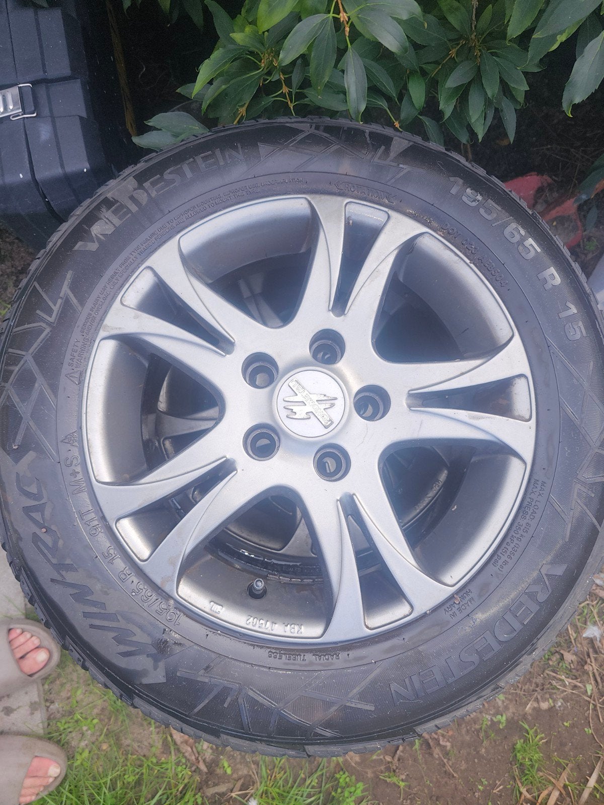 Vredestein winterbanden met velgen - 195/65 R15, Ophalen of Verzenden, Gebruikt
