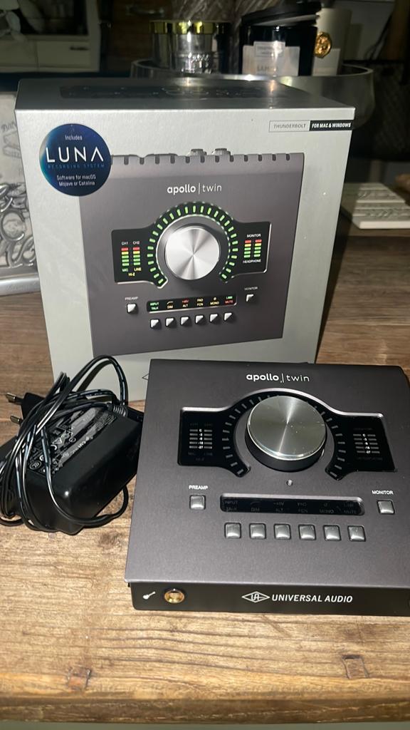 Universal Audio Apollo Twin MKII Duo Heritage Edition, Ophalen of Verzenden, Zo goed als nieuw, Minder dan 5 kanalen, Microfooningang
