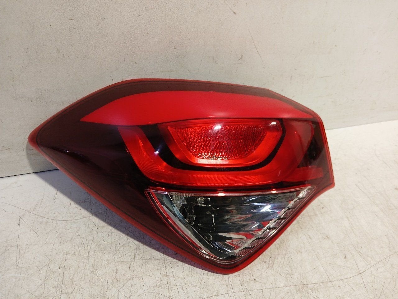 Achterlicht links buiten Hyundai i20, Onderdelen@venauto.nl, Van der Ven Autorecycling B.V., Gebruikt, Ettenseweg 76, 4706 PB Roosendaal, The Netherlands