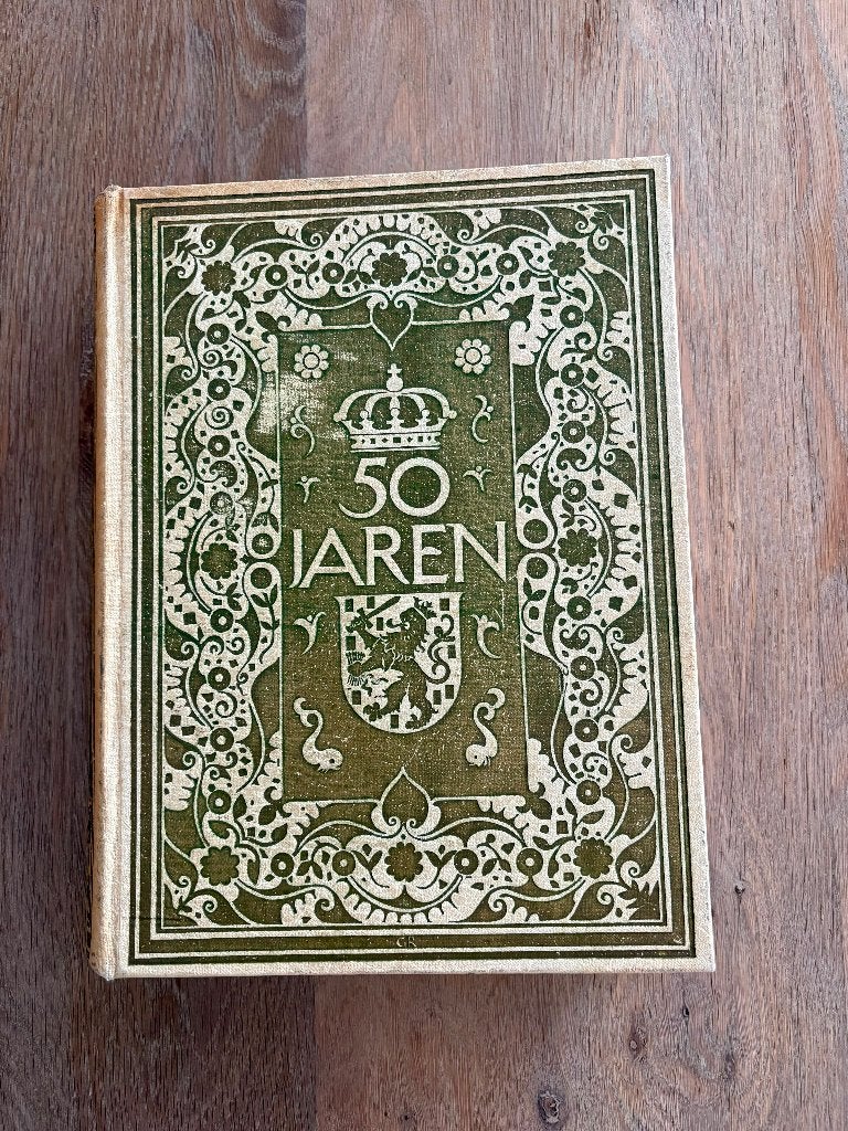 Gedenkboek, 50 jaren (Wilhelmina), Diverse auteurs, Ophalen of Verzenden, 20e eeuw of later, Gelezen