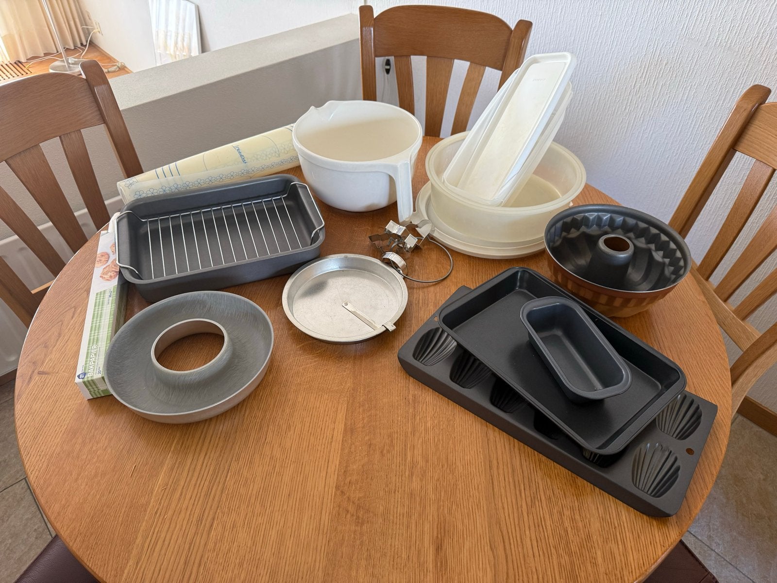 Diverse bakvormen en keukenbenodigdheden - alles in 1 koop, Huis en Inrichting, Ophalen, Metaal, Meerkleurig, Overige typen