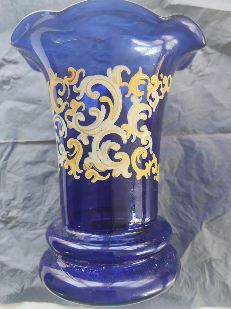 Boheems vaasje – ca. 1850 – Handgeblazen, Ophalen of Verzenden