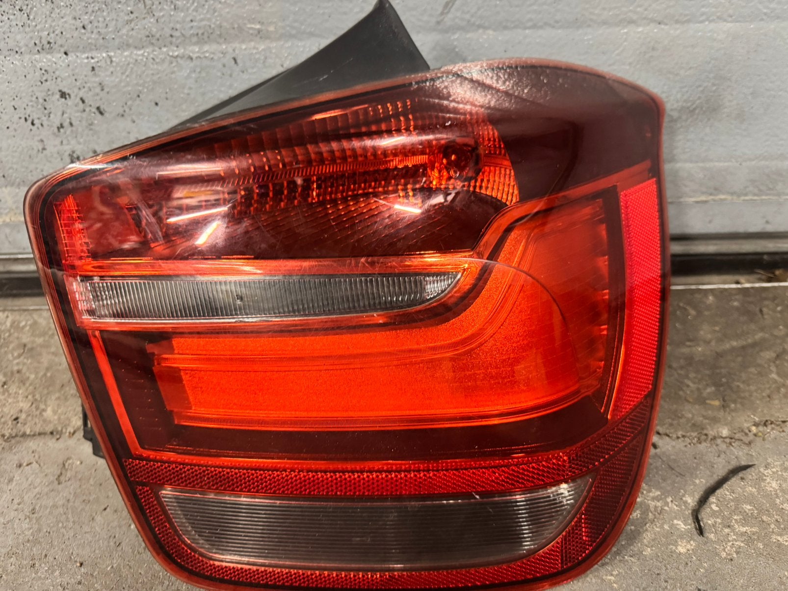 Bmw f20 rechter achterlicht werkt goed imitatie!, Ophalen of Verzenden, BMW