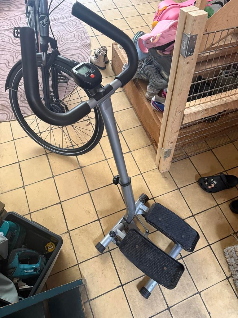 Compacte Crosstrainer met Display - Ideaal voor Thuis, Gebruikt, Armen, Ophalen of Verzenden, Crosstrainer