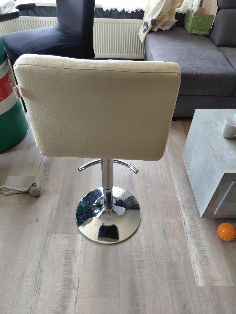 barkrukken, Huis en Inrichting, Barkrukken, Ophalen, 60 tot 90 cm, Zo goed als nieuw, In hoogte verstelbaar