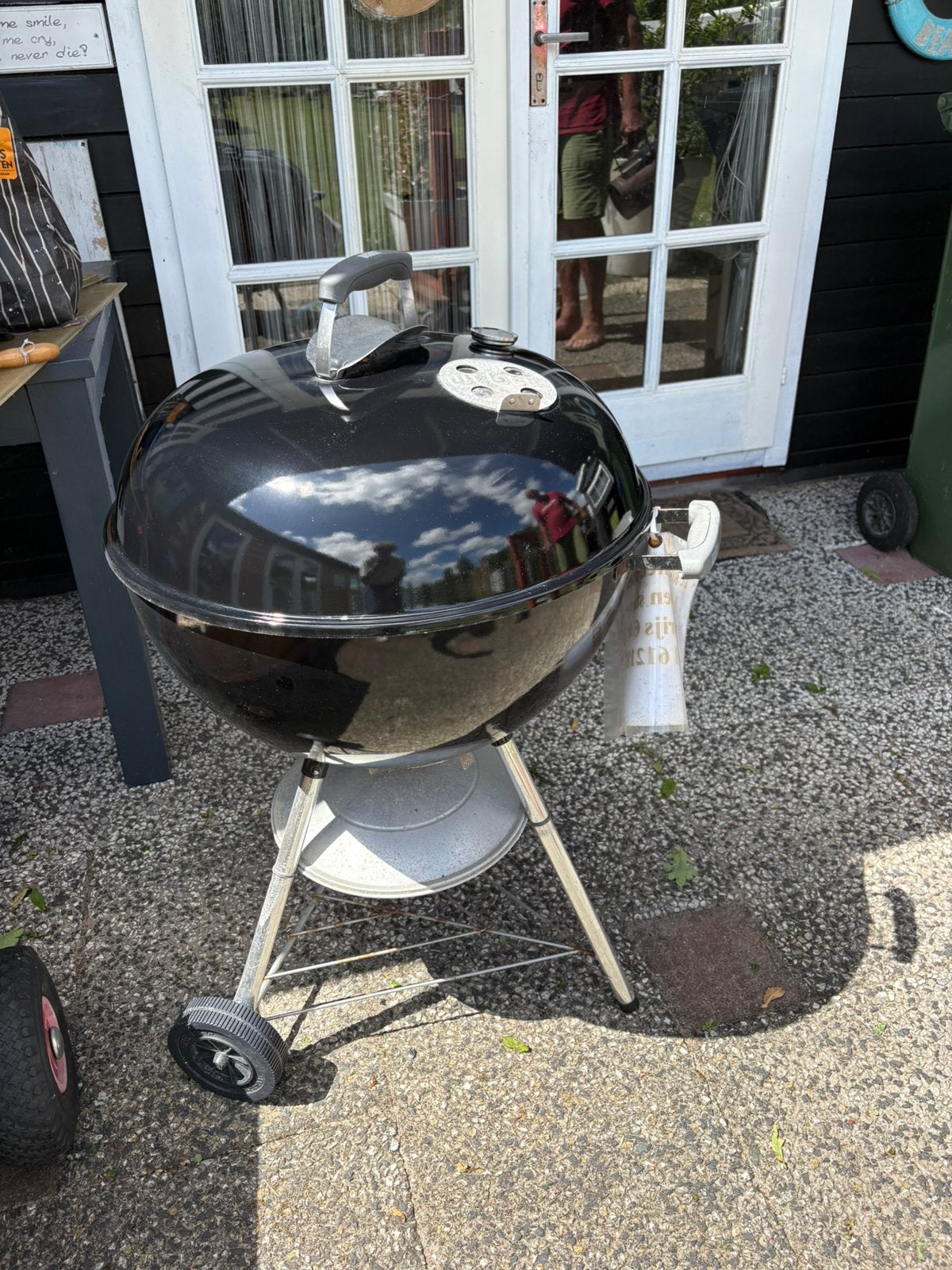 Weber barbeque diameter 57 cm met accessoires, Tuin en Terras, Houtskoolbarbecues, Ophalen, Gebruikt, Met accessoires