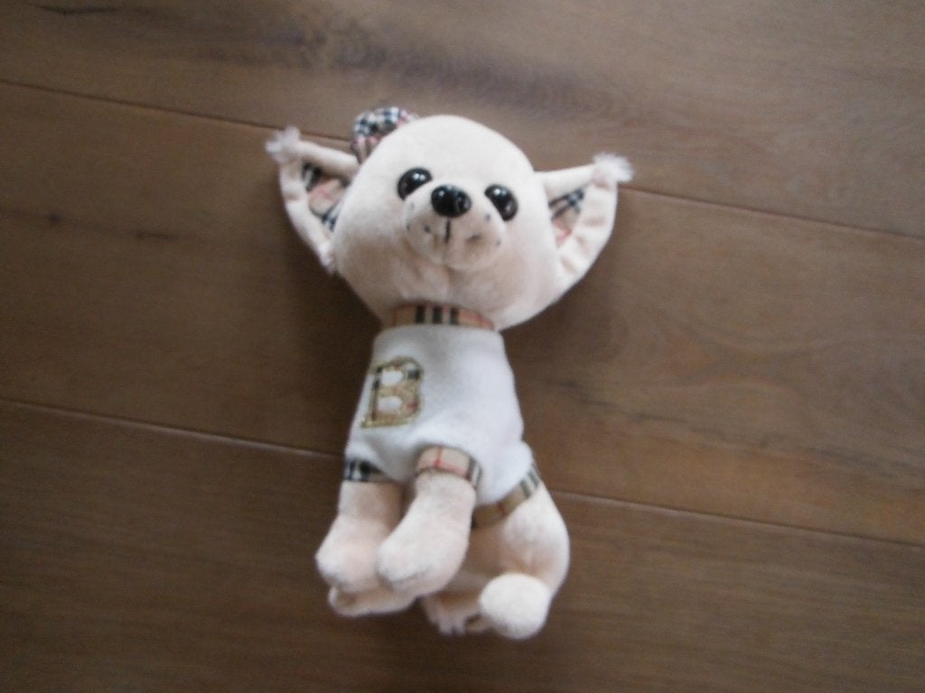 nieuw burberry Chihuahua hondje knuffel, Fun 4all, Verzenden, Nieuw, Hond, Middelgroot (20 tot 80 cm)
