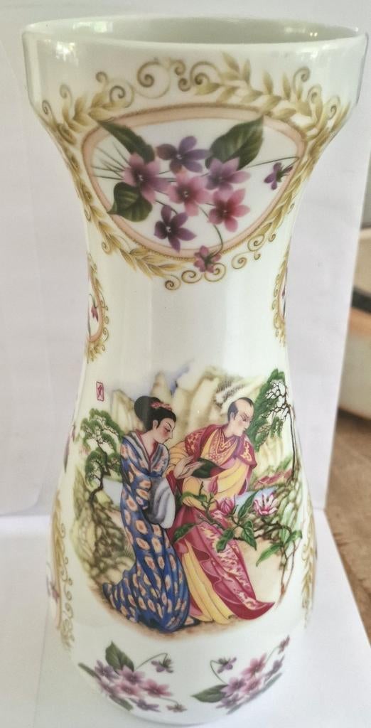 Royal Schwabap Vaas met Oosterse Decoratie, Antiek en Kunst, Ophalen of Verzenden