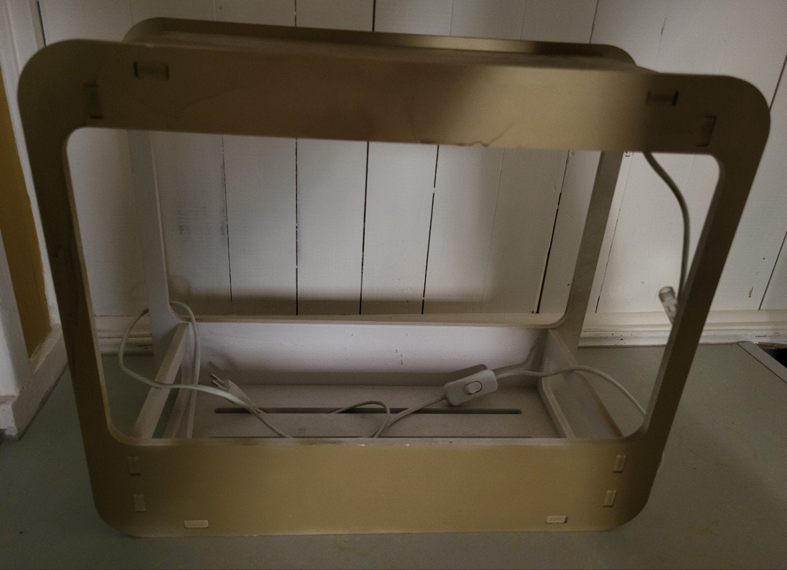 Groeilamp voor planten - zelf goud gespoten (48x40x20cm), Ophalen