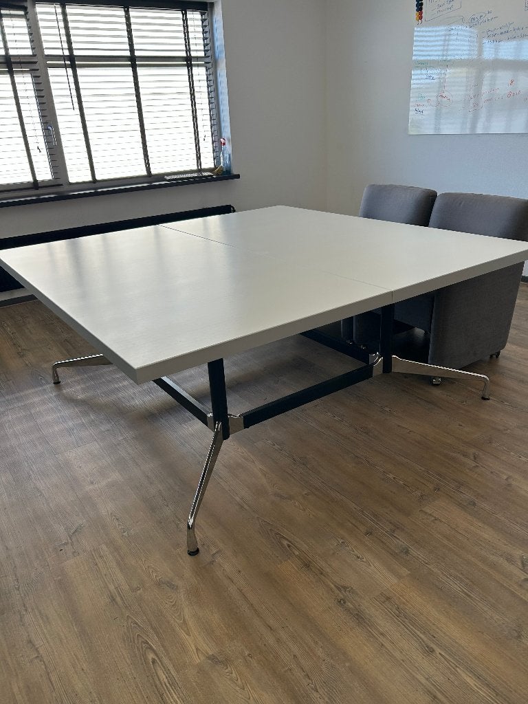 IZGS XL Vitra segmented table bureau tafel desk design Eames, Ophalen of Verzenden, Zo goed als nieuw, Nvt, Nvt
