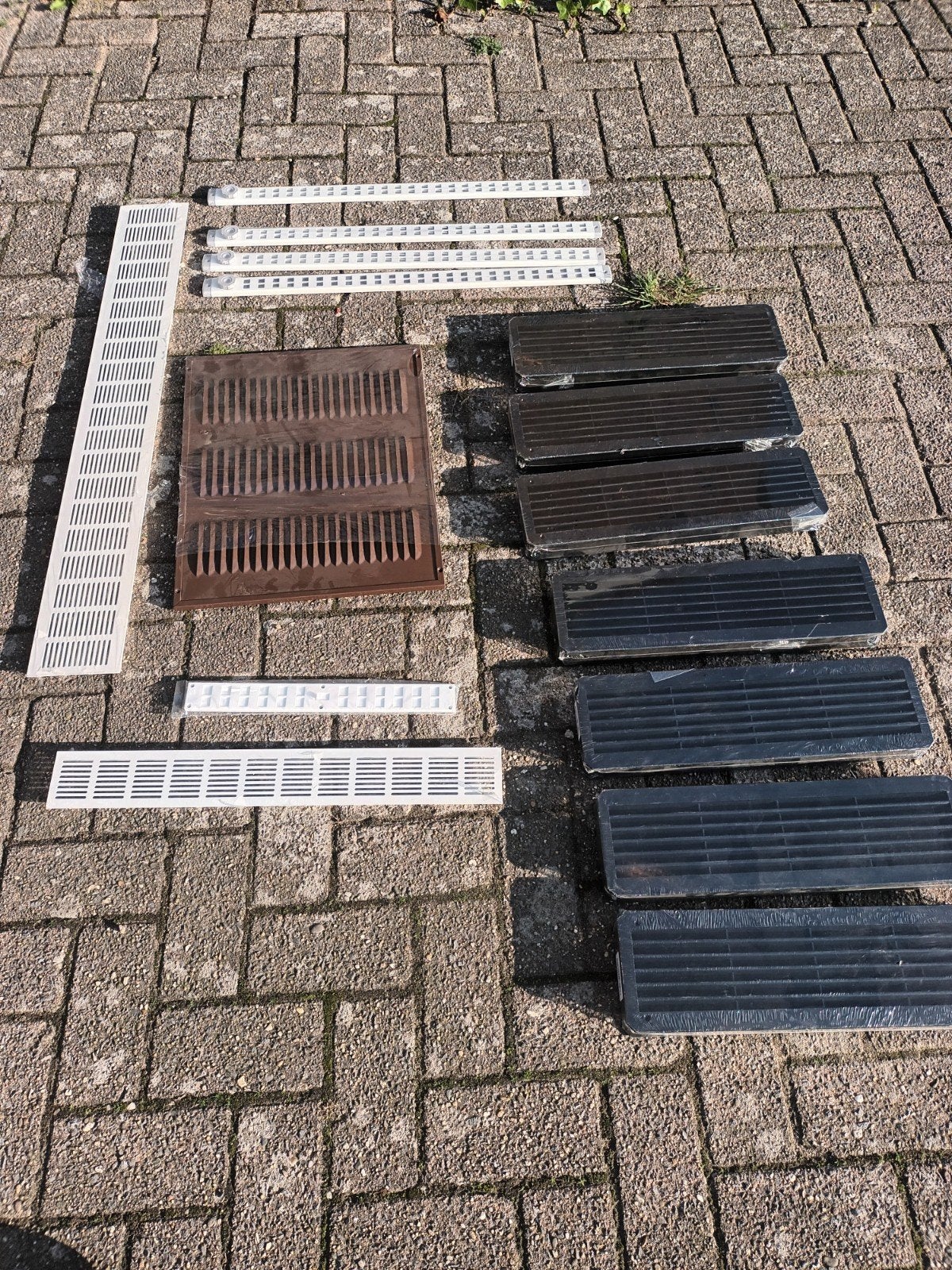 Diverse ventilatieroosters en afvoerroosters, Ophalen of Verzenden, Gebruikt