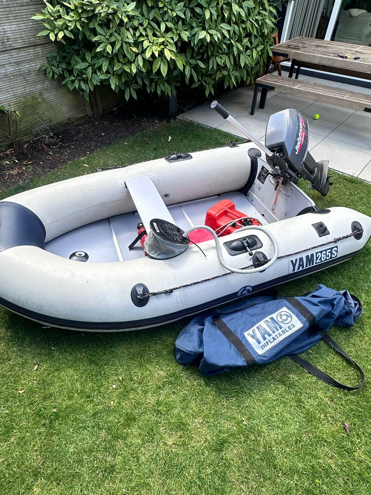 Rubberboot YAM 265 S met 6.0 PK Johnson buitenboordmotor, Ophalen of Verzenden, Gebruikt