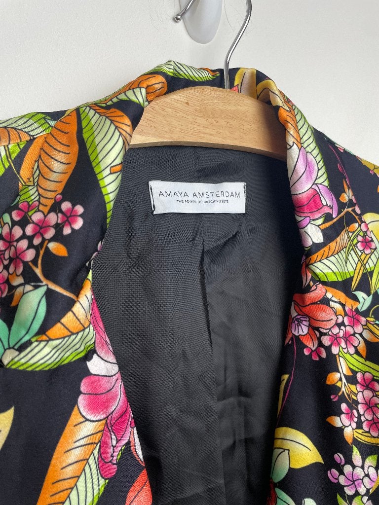 Amaya Amsterdam broekpak pantalon blazer floral zwart XS, Amsterdamsestraatweg 43 B, 1411AX Naarden, Zwart, Ophalen of Verzenden