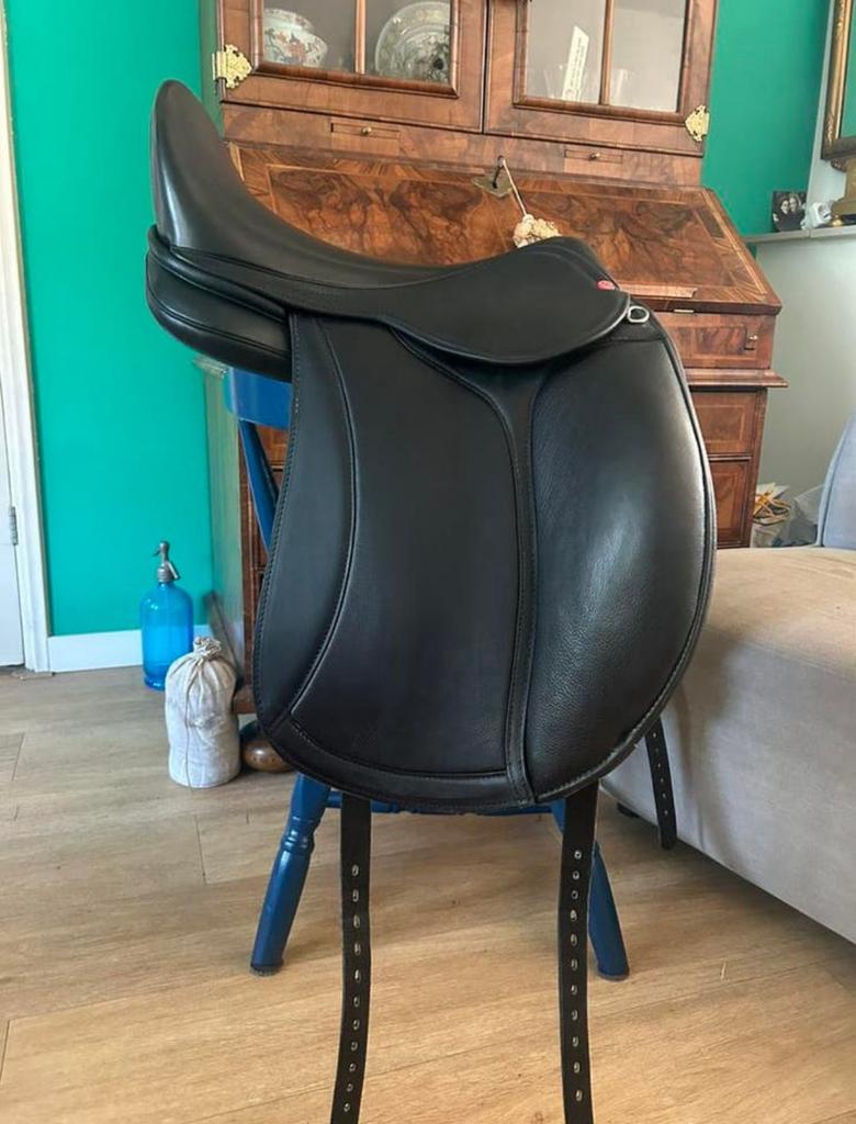 Edix Tudor 17 inch zgan, Ophalen of Verzenden, Zo goed als nieuw, Rechthoekig, Minder dan 50 cm