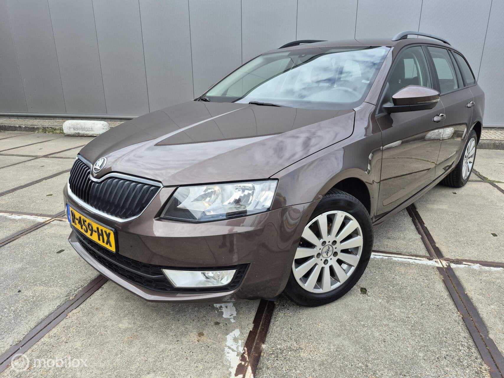 Skoda Octavia Combi 1.2 TSI Greentech / Airco / Cruise / PDC, Voorwielaandrijving, Euro 5, Gebruikt, 4 cilinders