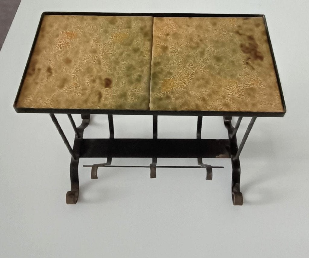 vintage krantenbak bijzettafel brutalistisch design jaren 70, Huis en Inrichting, Woonaccessoires | Krantenbakken en Lectuurbakken