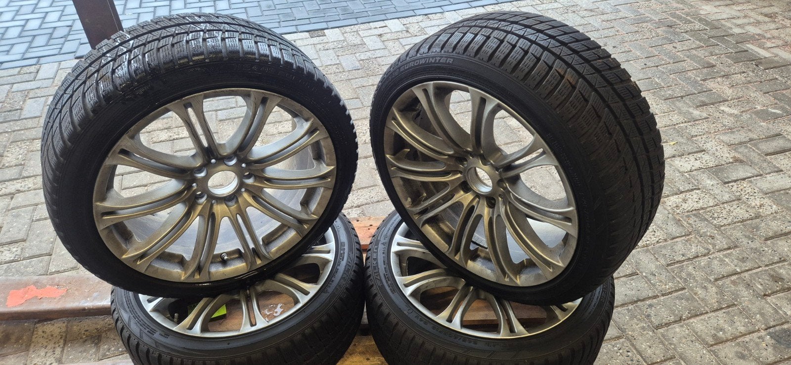 Winterbanden 1 setje compleet, 19 inch, Banden en Velgen, 205 mm, Winterbanden
