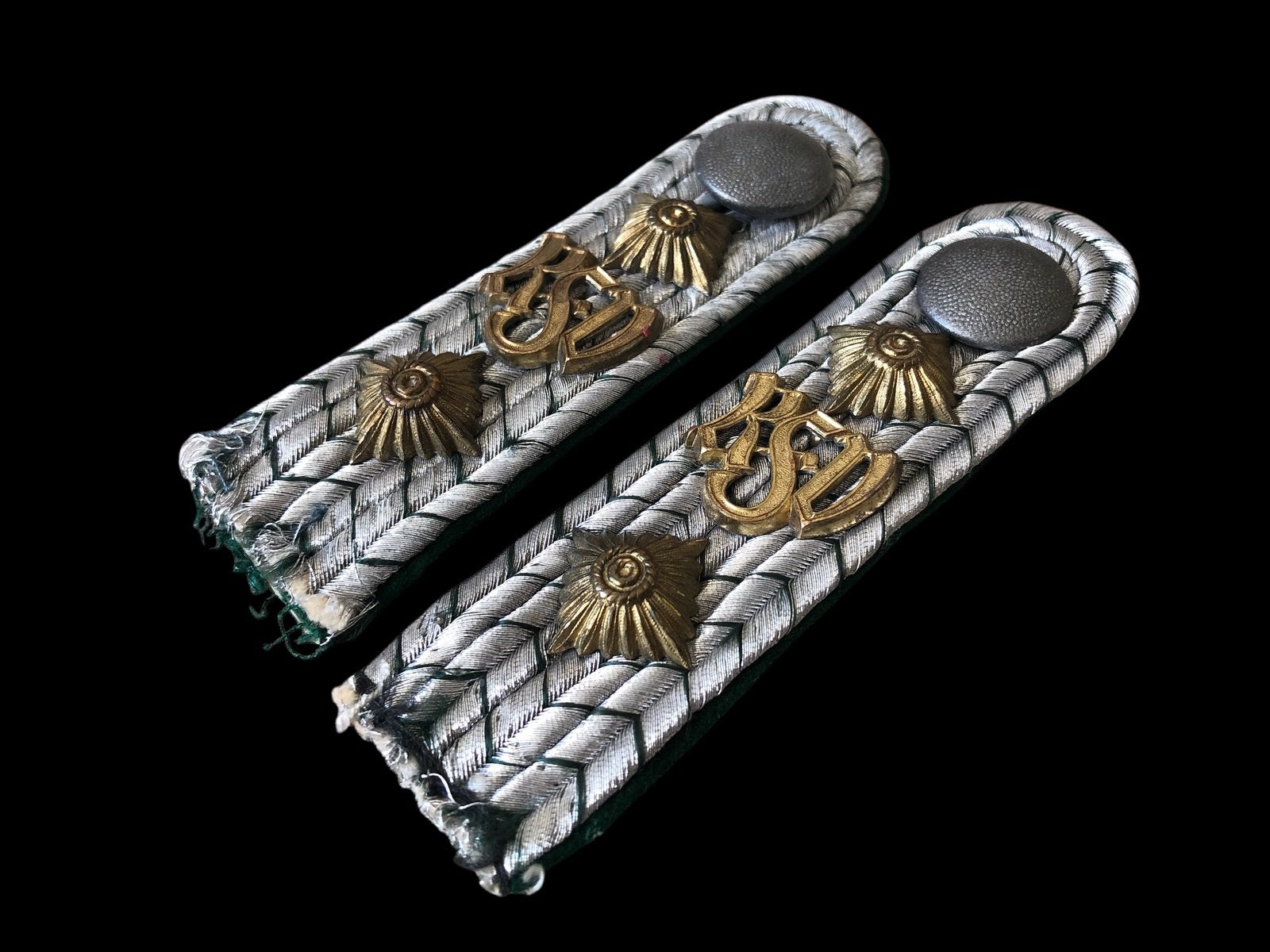 Ww2 reichsfinanzverwaltung zollassistent schulterklappen, Ophalen, Duitsland, Embleem of Badge