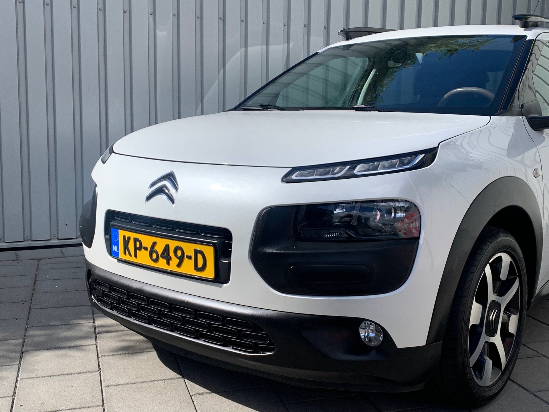 Citroen C4 Cactus 1.2 PureTech Shine|Navigatie|Climate Contr, Auto's, Voorwielaandrijving, Stof, Gebruikt, 1199 cc