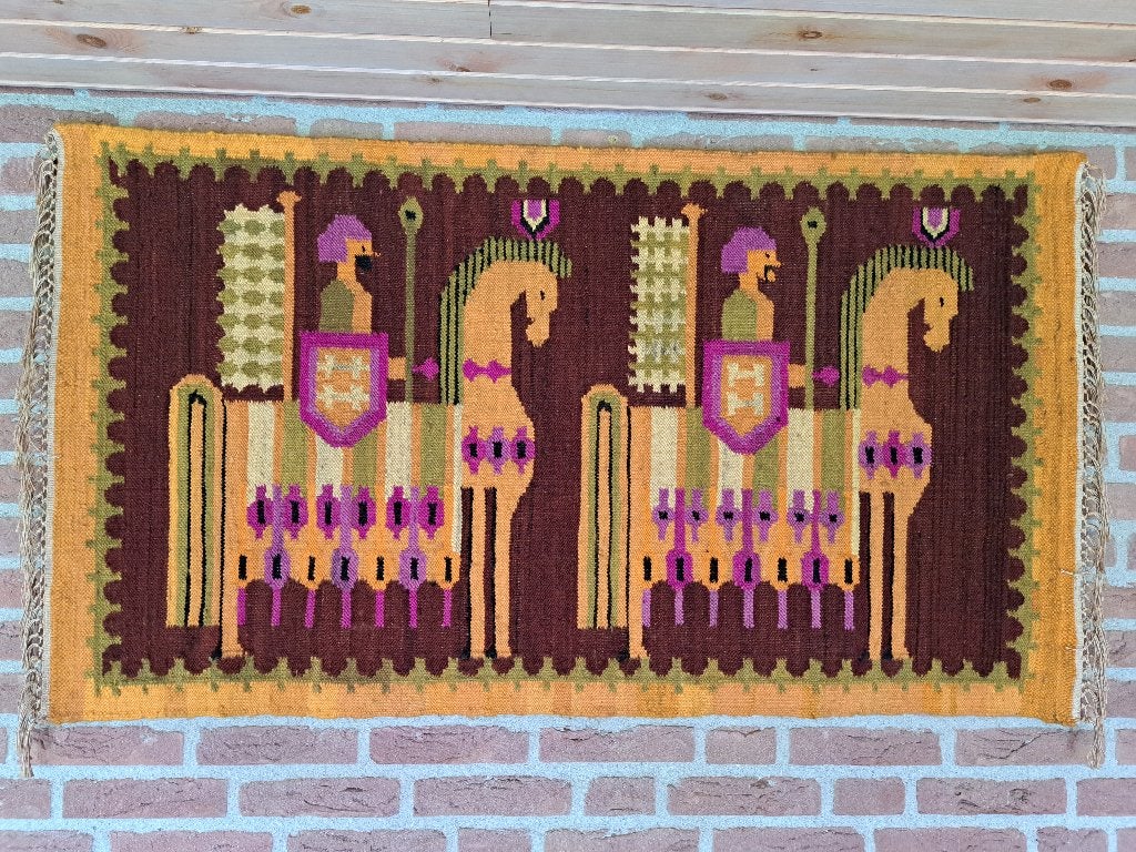 Wandkleed, Ophalen, Gebruikt, Meerkleurig, 135 cm