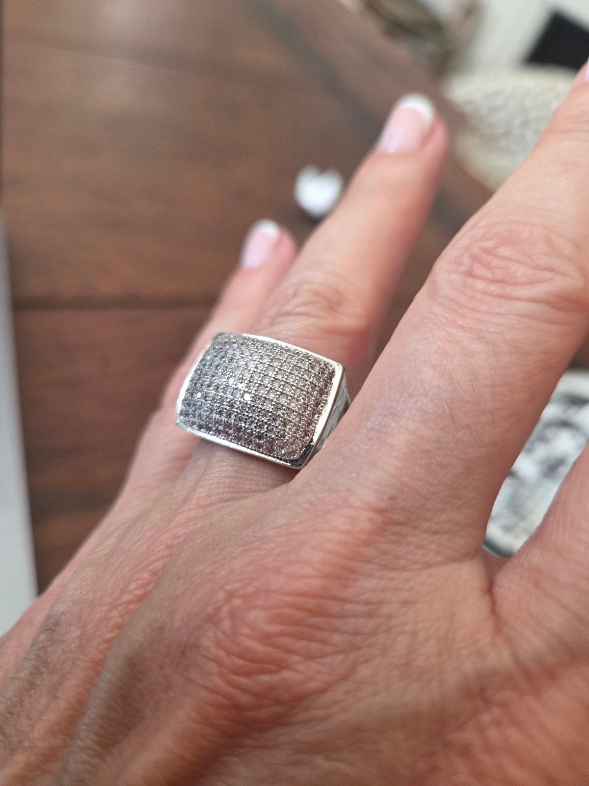 Moderne ring van staal en 300 kristallen steentjes, IJzer of Staal, Nieuw, Ophalen of Verzenden, Kleiner dan 17