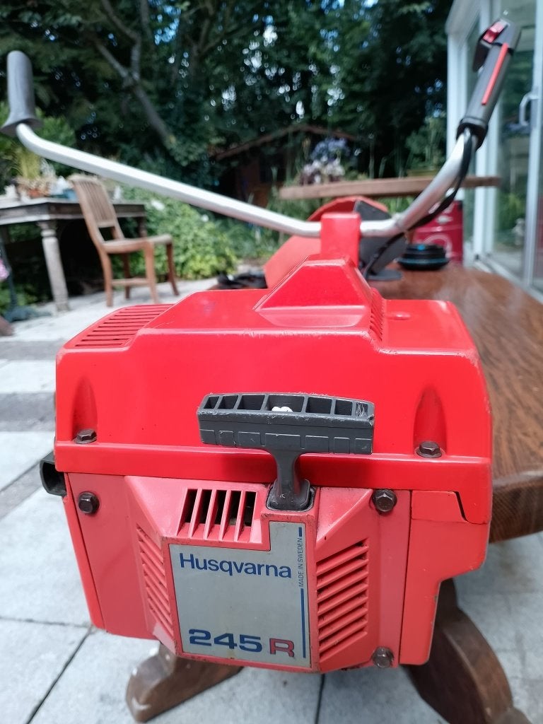 Goede en Prof bosmaaier Husqvarna 245R compleet en goedkoper, Tuin en Terras, Bosmaaiers, Ophalen, Benzine, Gebruikt, 10 tot 30 cm