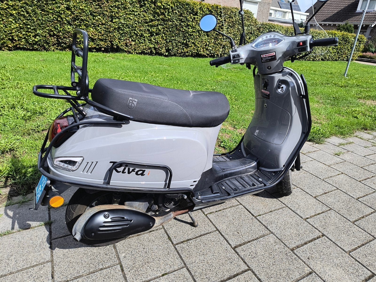 Zeer nette BTC Riva i - Blauwe plaat - Lage km stand, Zo goed als nieuw, Benzine, Ophalen, Overige merken