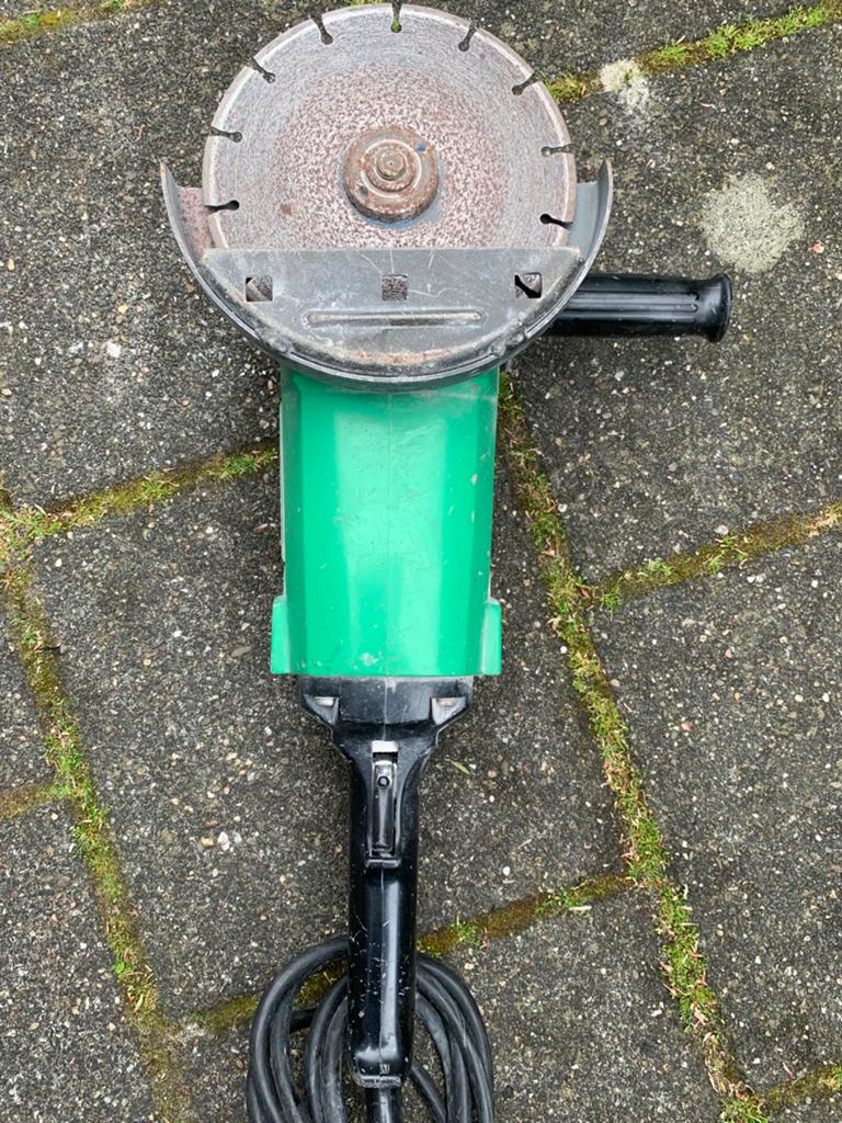 Haakse handslijpmachine Hitachi, Doe-het-zelf en Verbouw, Gereedschap | Slijpmachines, Ophalen, Zo goed als nieuw, 1000 watt of meer