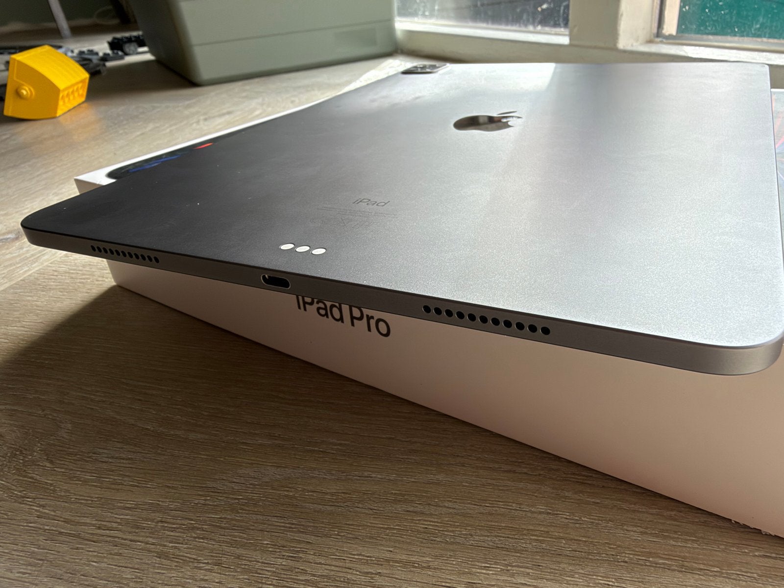 Foto 8 van iPad Pro 12.9-inch M1 (5th Gen) 256GB Wi-Fi - Zeer Netjes