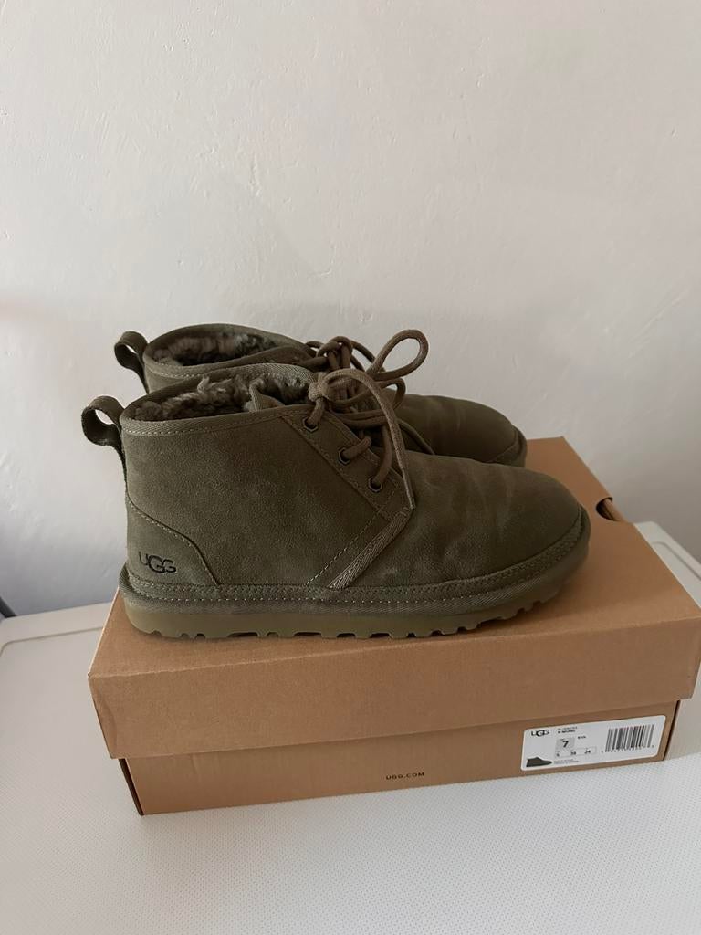 Ugg neumel dames kaki groen laarzen 38, Kleding | Dames, Schoenen, Verzenden, Lage of Enkellaarzen, Zo goed als nieuw, Groen