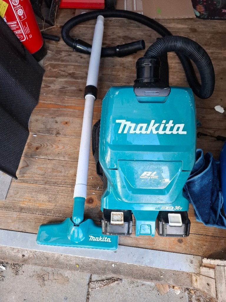 Rugstozuiger accu, Witgoed en Apparatuur, Ophalen of Verzenden, Gebruikt, Overige typen, Makita