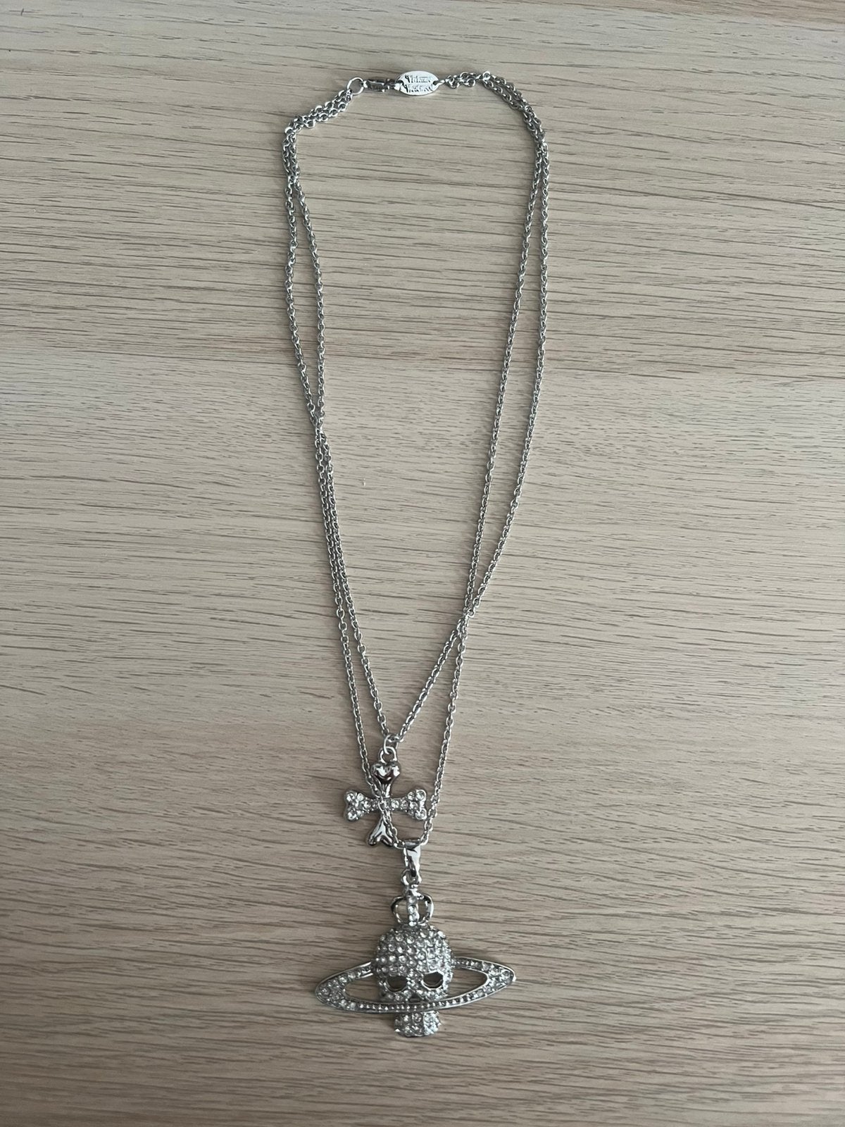 Vivienne westwood skull necklace, Sieraden, Tassen en Uiterlijk, Kettingen, Ophalen of Verzenden, Zo goed als nieuw, Zilver, Overige materialen