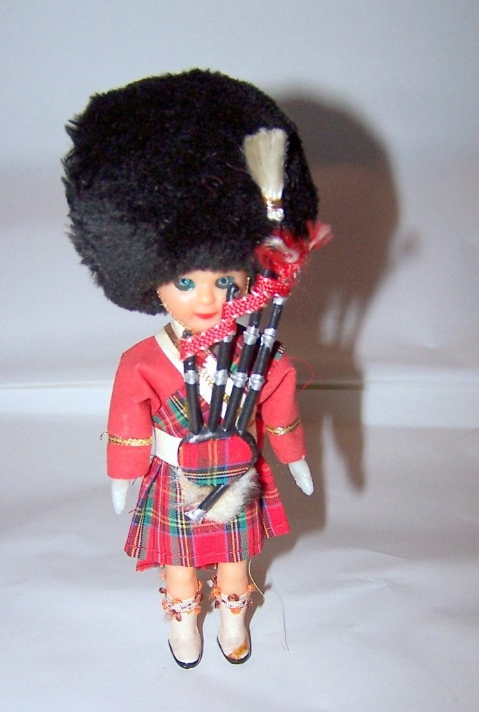 Vintage Queens Guard Scot's Guard Blue Eyes doedelzakspeler., Ophalen of Verzenden, Zo goed als nieuw
