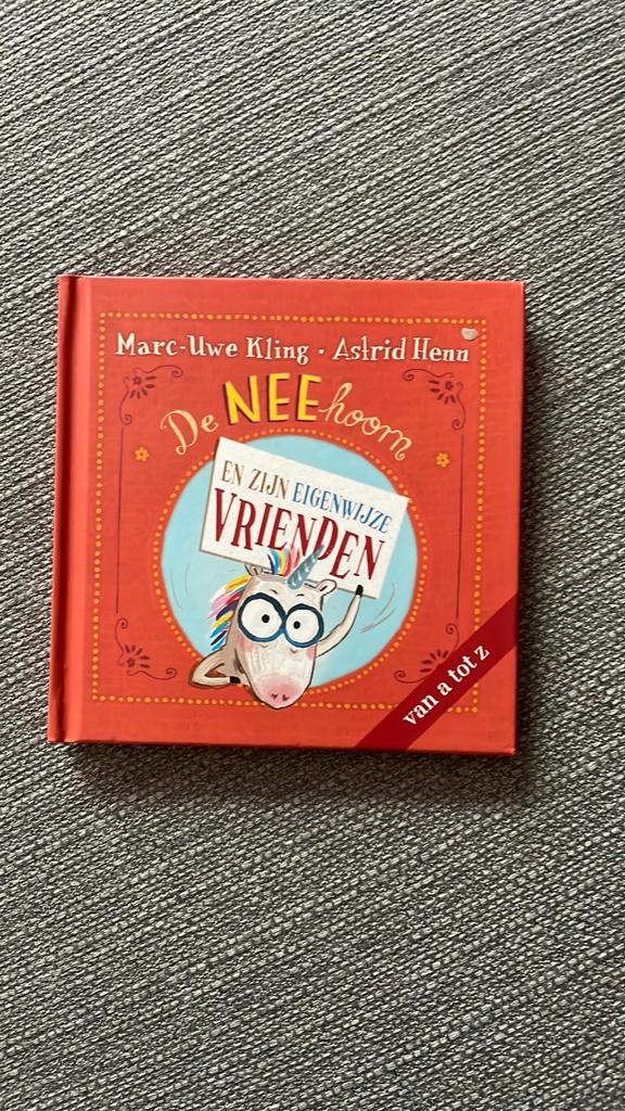 De neehoorn en zijn eigenwijze vrienden - Marc Uwe Kling, Ophalen of Verzenden, Fictie algemeen