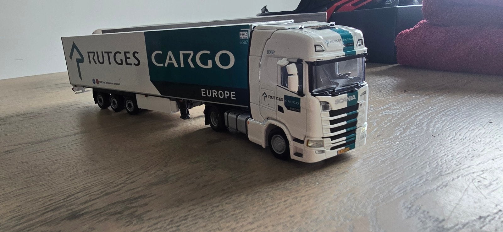 WSI Models Scania S450 Rutges Cargo modeltruck, Hobby en Vrije tijd, Modelbouw | Auto's en Voertuigen, Overige merken, 1:32 tot 1:50