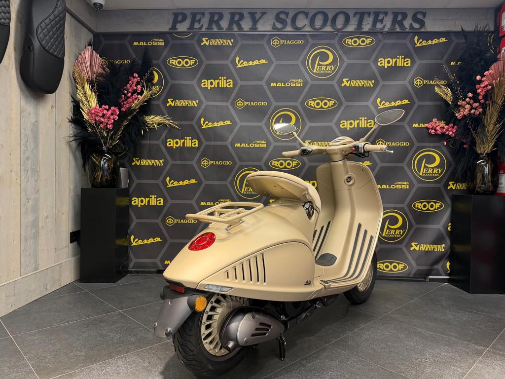 Vespa 946 Dragon Exclusive 2026 0KM | 2 Jaar Fabrieksgaranti, Scooter, 125 cc, Vespa, Service@piaggio-vespa-rwn.com