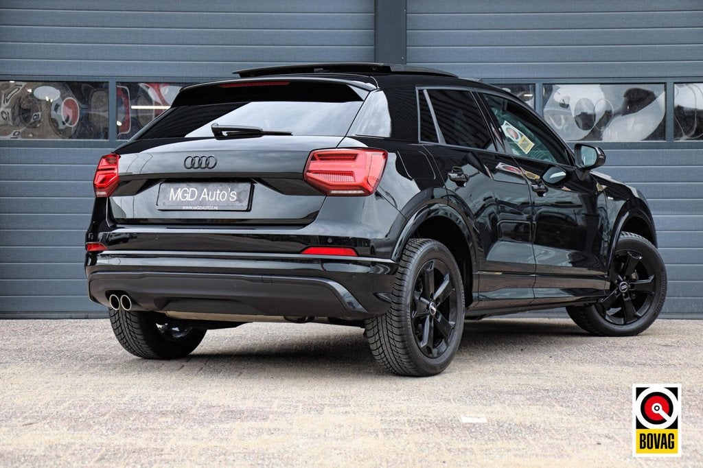 Audi Q2 35 TFSI Sport S-Line |LED|PANODAK|KEYLESS|STOELVERW., Auto's, Audi, 4 cilinders, Zwart, Leder, Bedrijf
