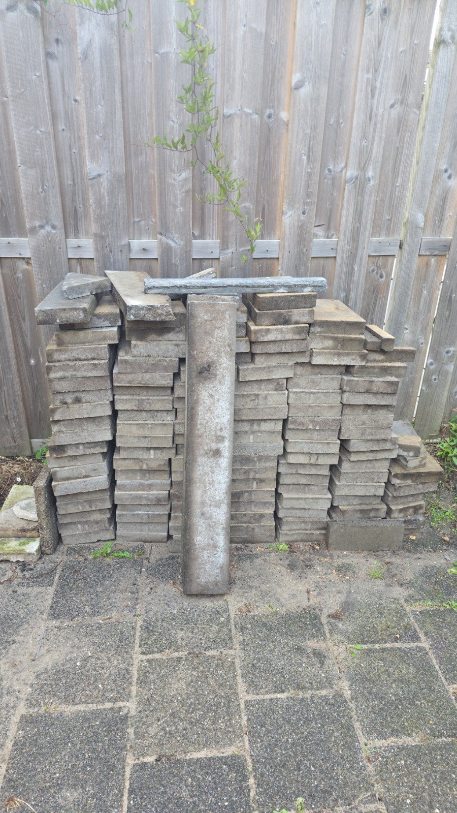gratis tuin tegels / stenen op te halen., Tuin en Terras, Tegels en Klinkers, Ophalen, Gebruikt, Beton, Terrastegels