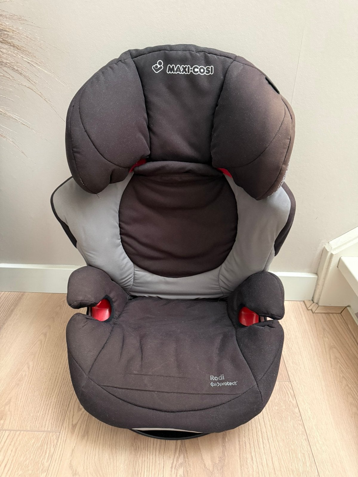 2x autostoel MaxiCosi, Autogordel, 9 t/m 18 kg, Ophalen of Verzenden, Zo goed als nieuw