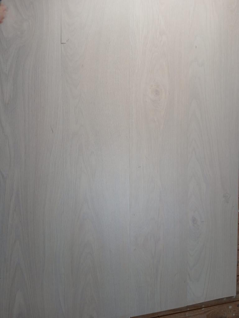 Wit met houtnerf klik laminaat 7 m2, Huis en Inrichting, Ophalen, Gebruikt, Wit, Minder dan 10 m²