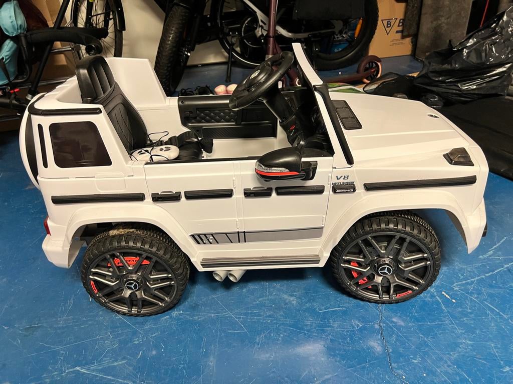 Mercedes-Benz G-Klasse elektrische kinderauto wit, Kinderen en Baby's, Ophalen, Gebruikt
