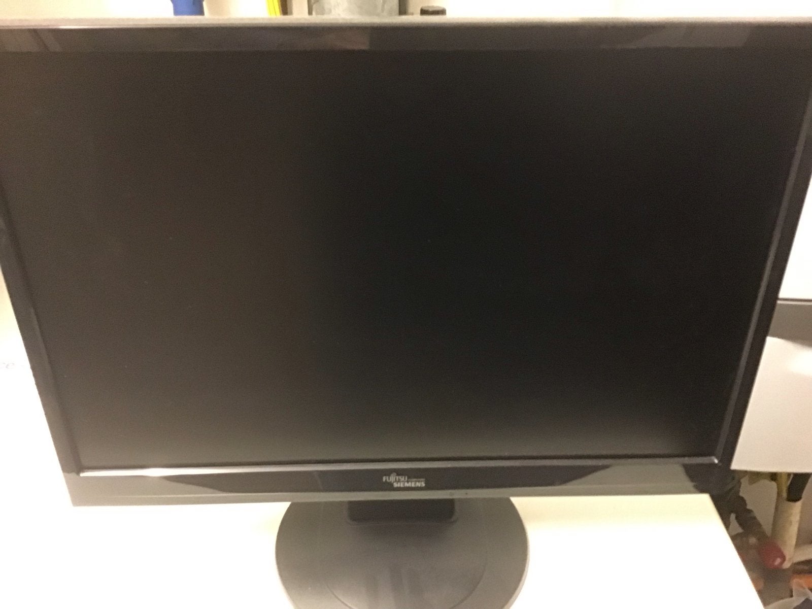 Fujitsu Siemens Amilo LL 3190W TFT LCD Monitor, Ophalen of Verzenden, Ingebouwde speakers, 60 Hz of minder, Gebruikt