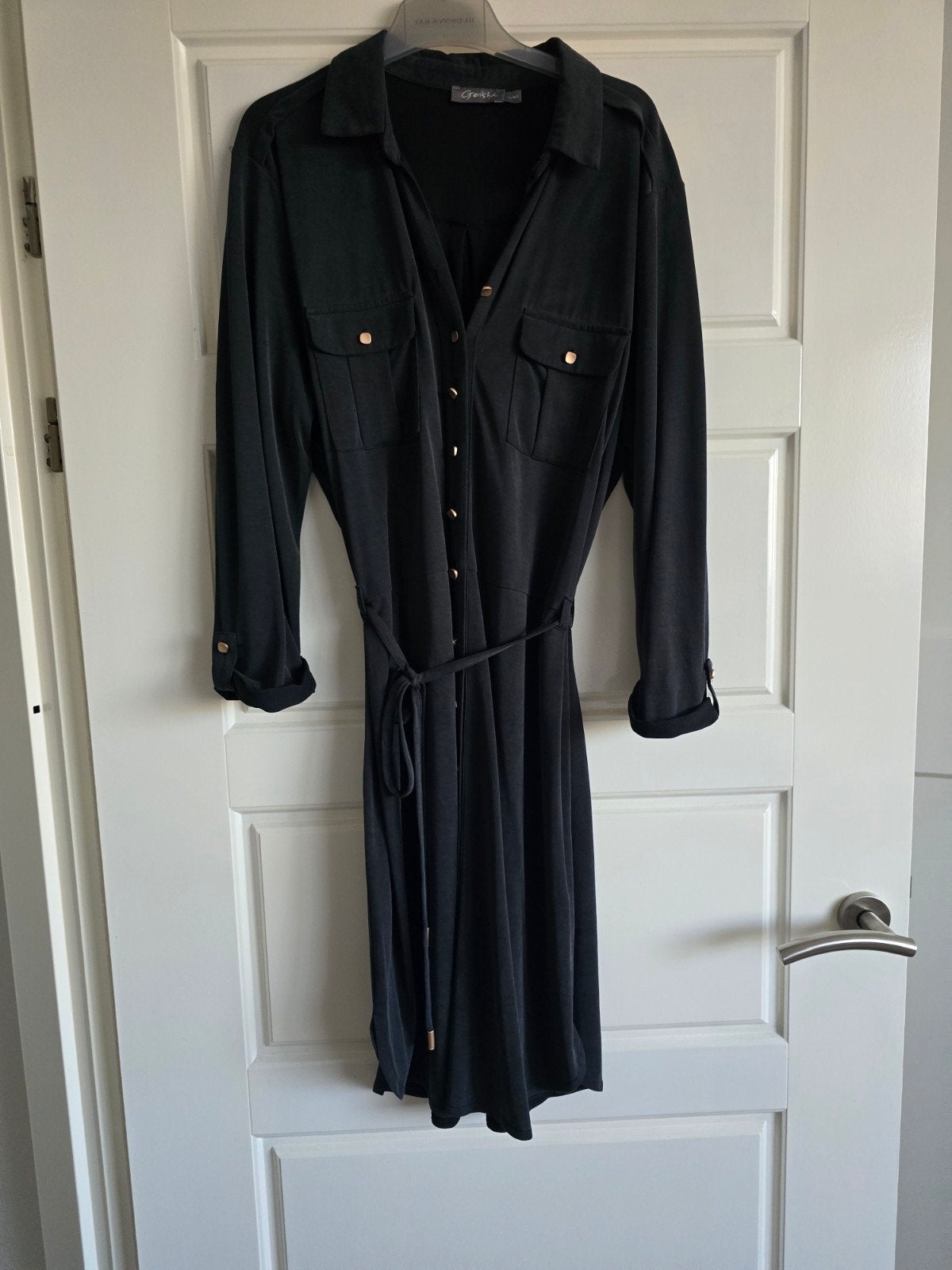 Te koop donkergrijze jurk met knoopsluiting, merk Geisha, ma, Geisha, Maat 42/44 (L), Ophalen of Verzenden, Zo goed als nieuw