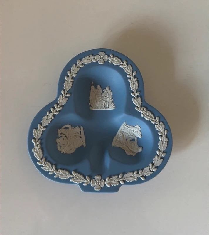 Wedgwood Jasperware klaver schaaltje, Antiek en Kunst, Ophalen of Verzenden
