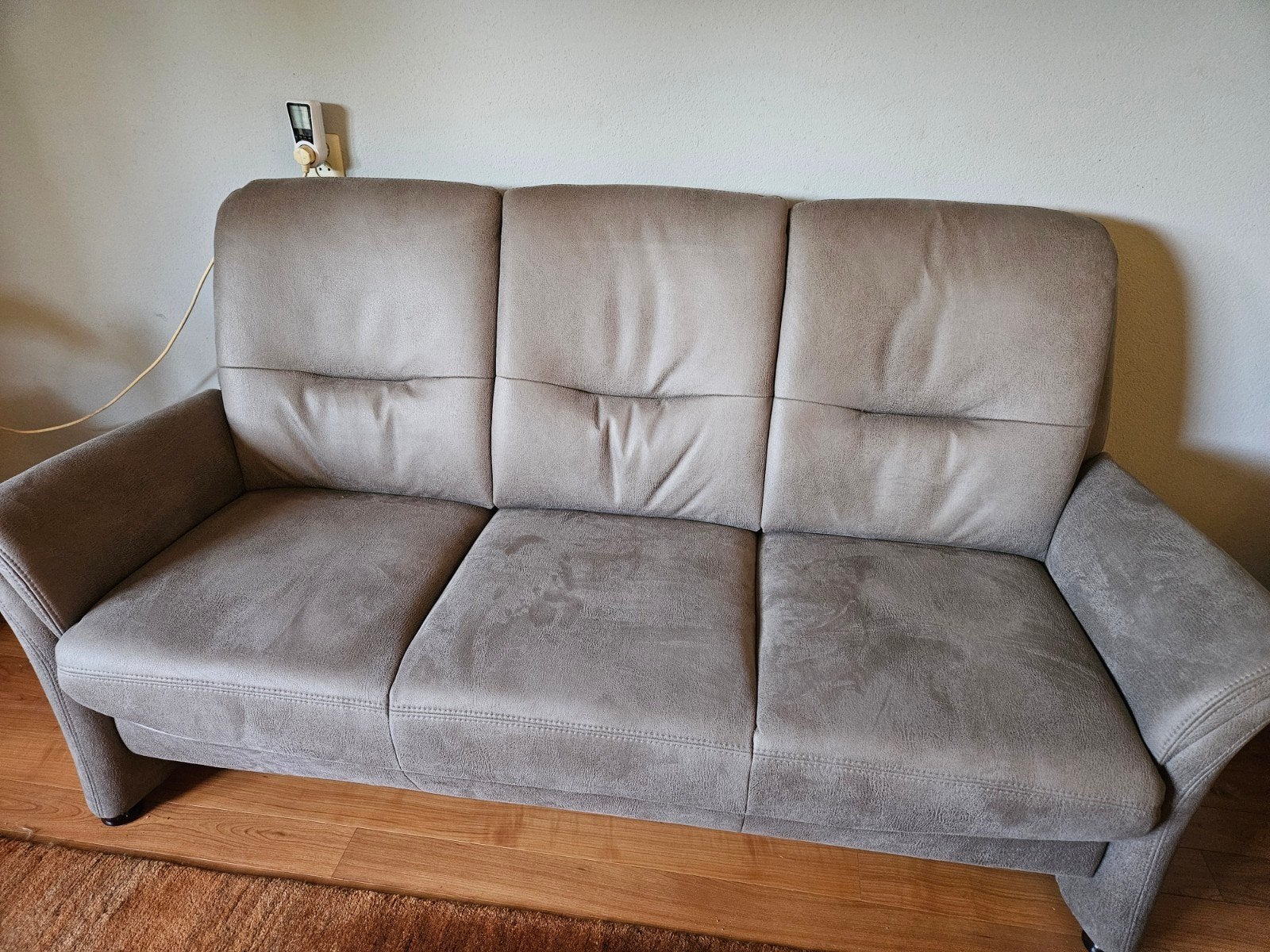 Comfortabele 3-zitsbank en fauteuil, taupekleurig, Ophalen, Gebruikt, Modern comfort, Driepersoons