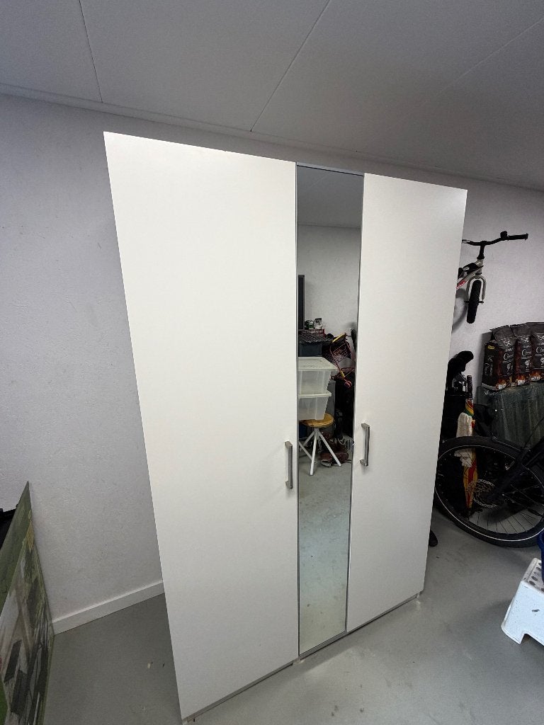 IKEA Pax kledingkast wit, 225 (B) x 201 (H) x 60 (D), Ophalen, Met lade(s), Gebruikt, 100 tot 150 cm